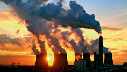 Γιατί αυξήθηκε πρόσφατα το κόστος της ΔΕΗ; Τα δικαιώματα εκπομπών